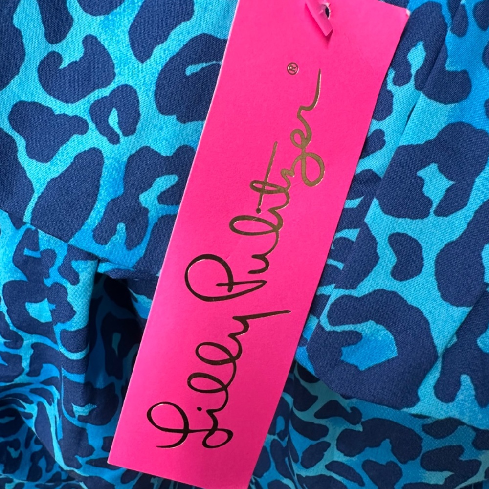 🛍NWT!! Lilly Pulitzer Beatrix Top- Oyster Bay Navy “My Favorite Spot” NWT!!!🛍 - Picture 5 of 14